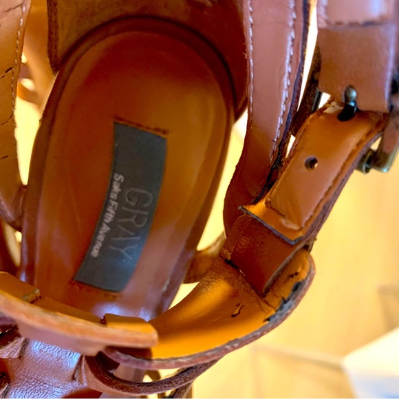 Gray by Saks Fifth Ave “Winnie” strappy high heels Size 5.5 EXCELLENT CONDITION - Picture 6 of 10